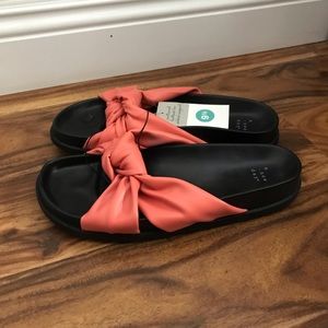New! Knotted Slide sandals size 9.5